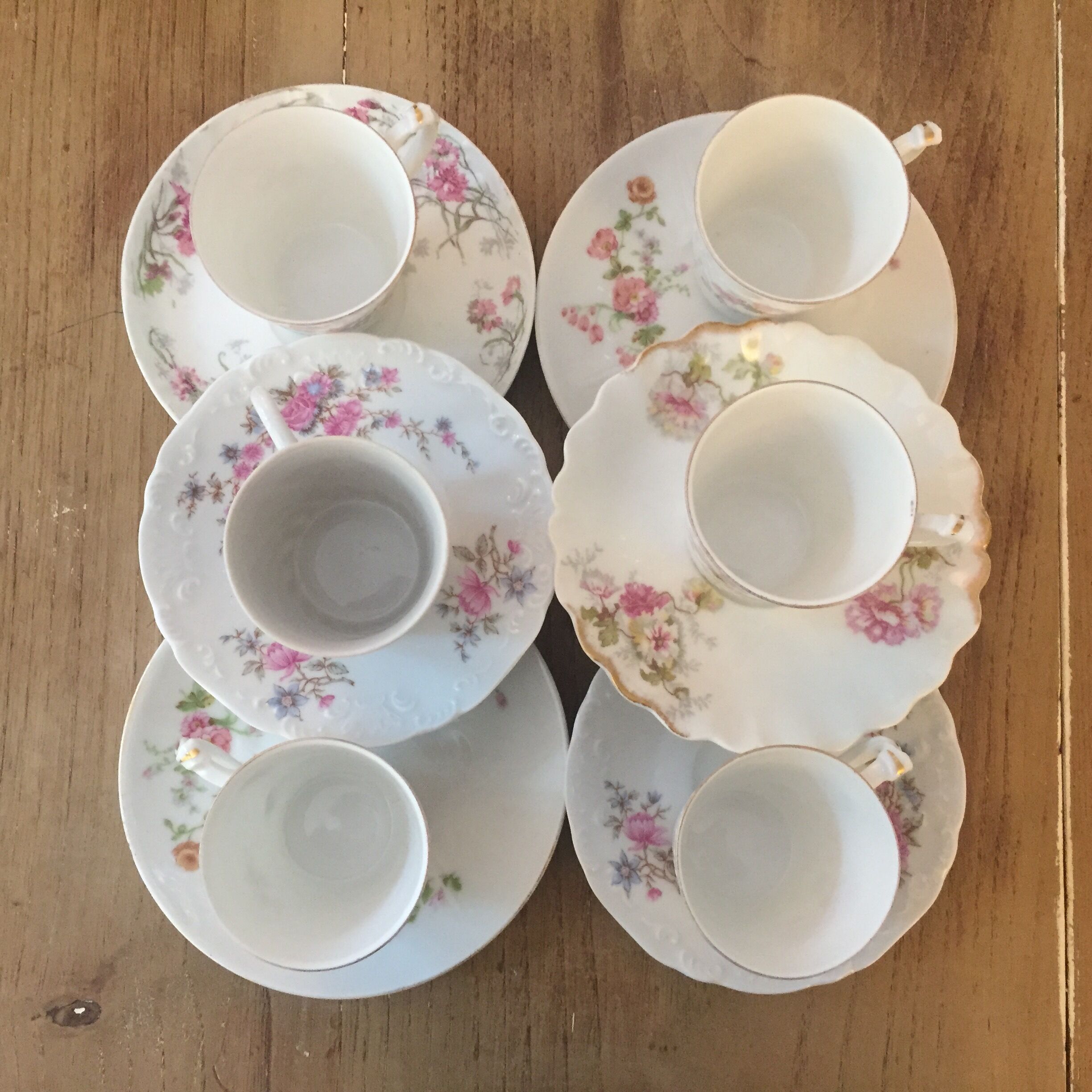 6 old striated porcelain coffee cups