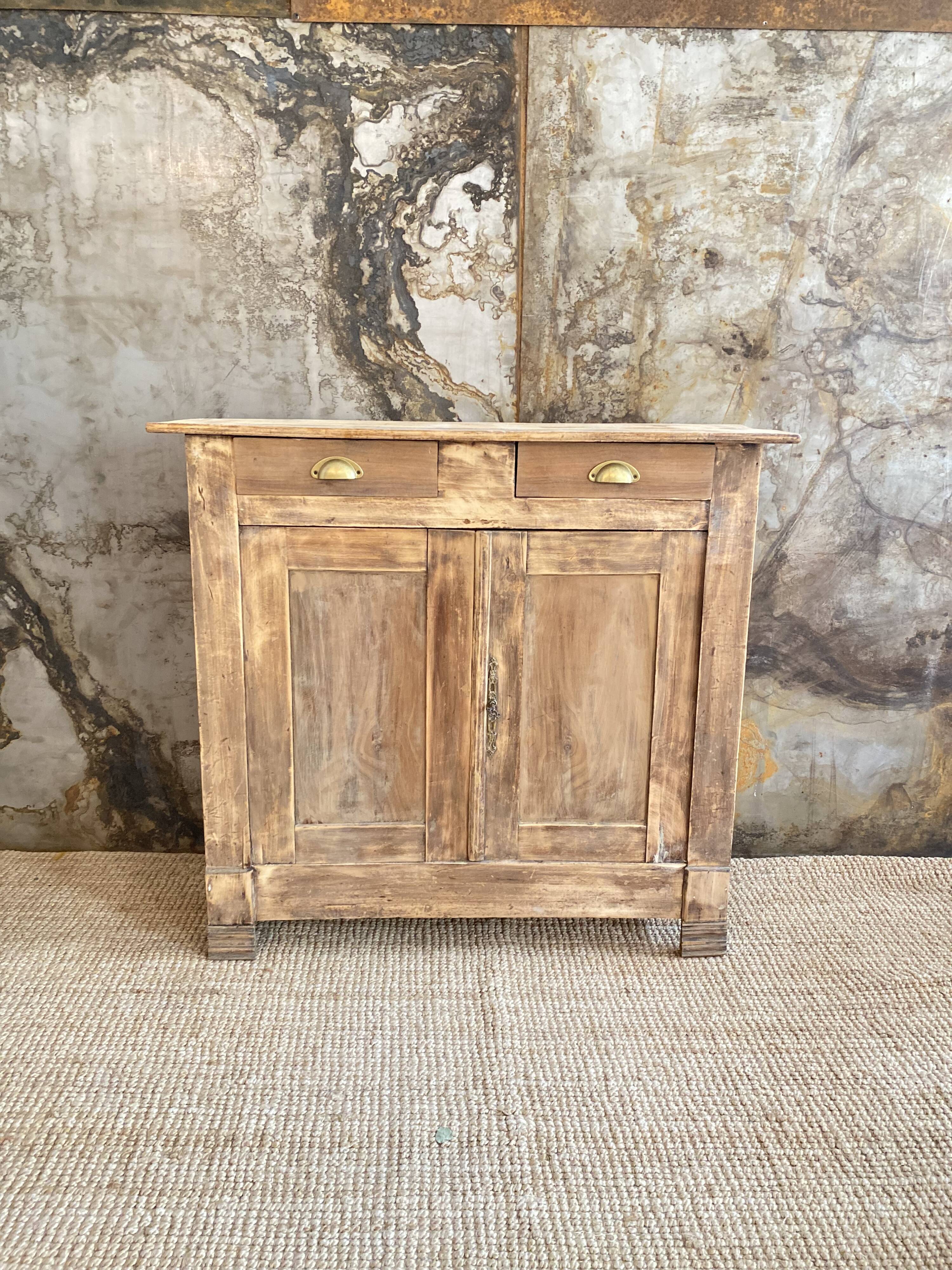 Parisian buffet in raw wood