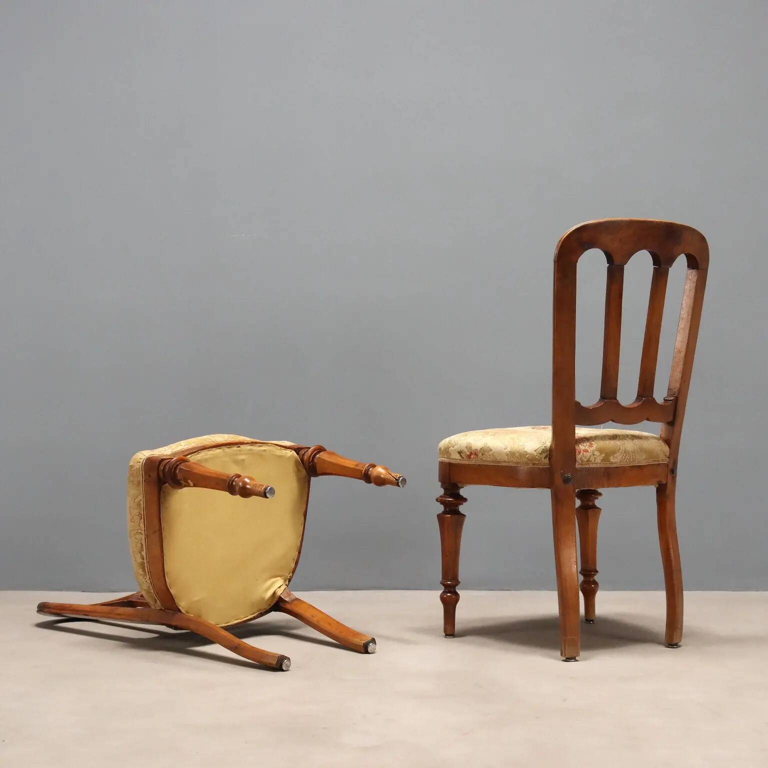 Antique walnut chairs with upholstered seats in fabric, Italy, late 19th century.