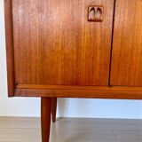 Vintage teak display cabinet / bar cabinet