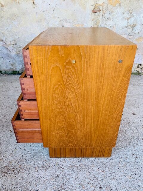 Scandinavian 4-drawer teak chest of drawers by Kempkes 1960s