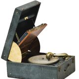 Columbia Gramophone (N37689)