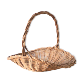 Adorable wicker basket with a handle vintage french