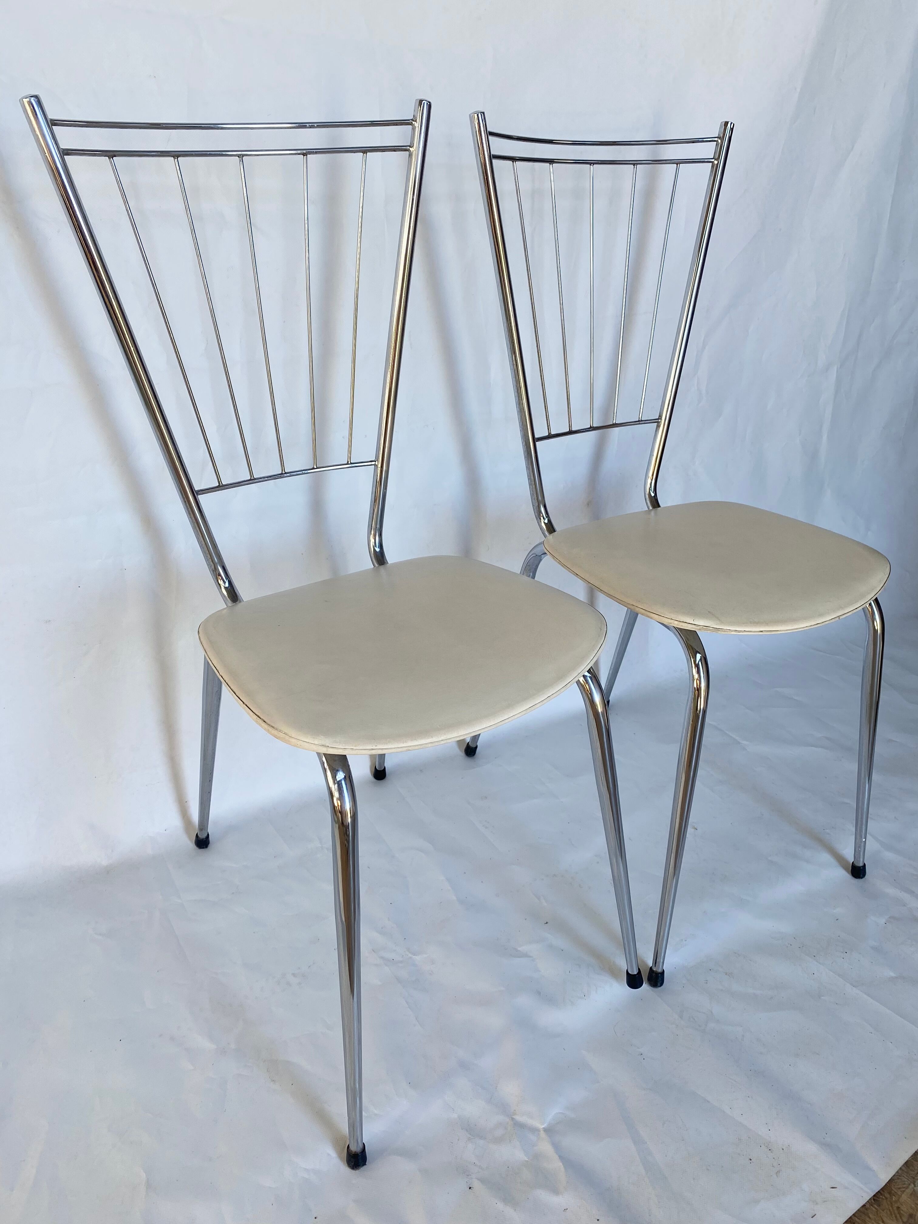 Pair of chairs 60