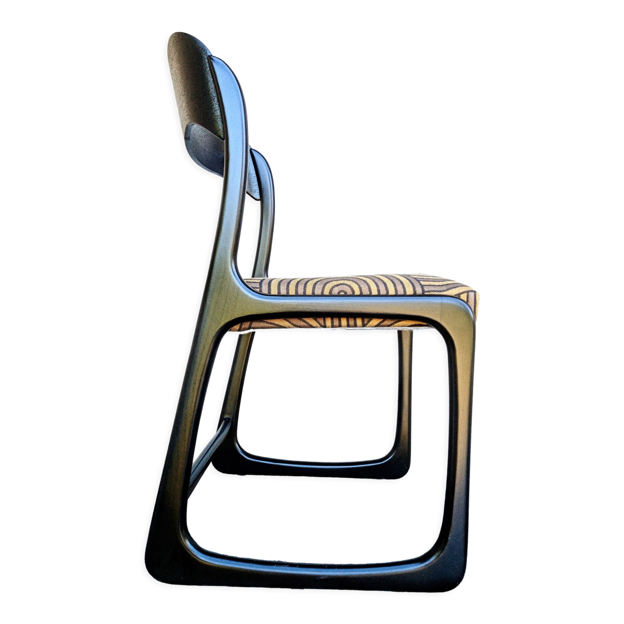 Set of four Baumann Bémole chairs "sled"