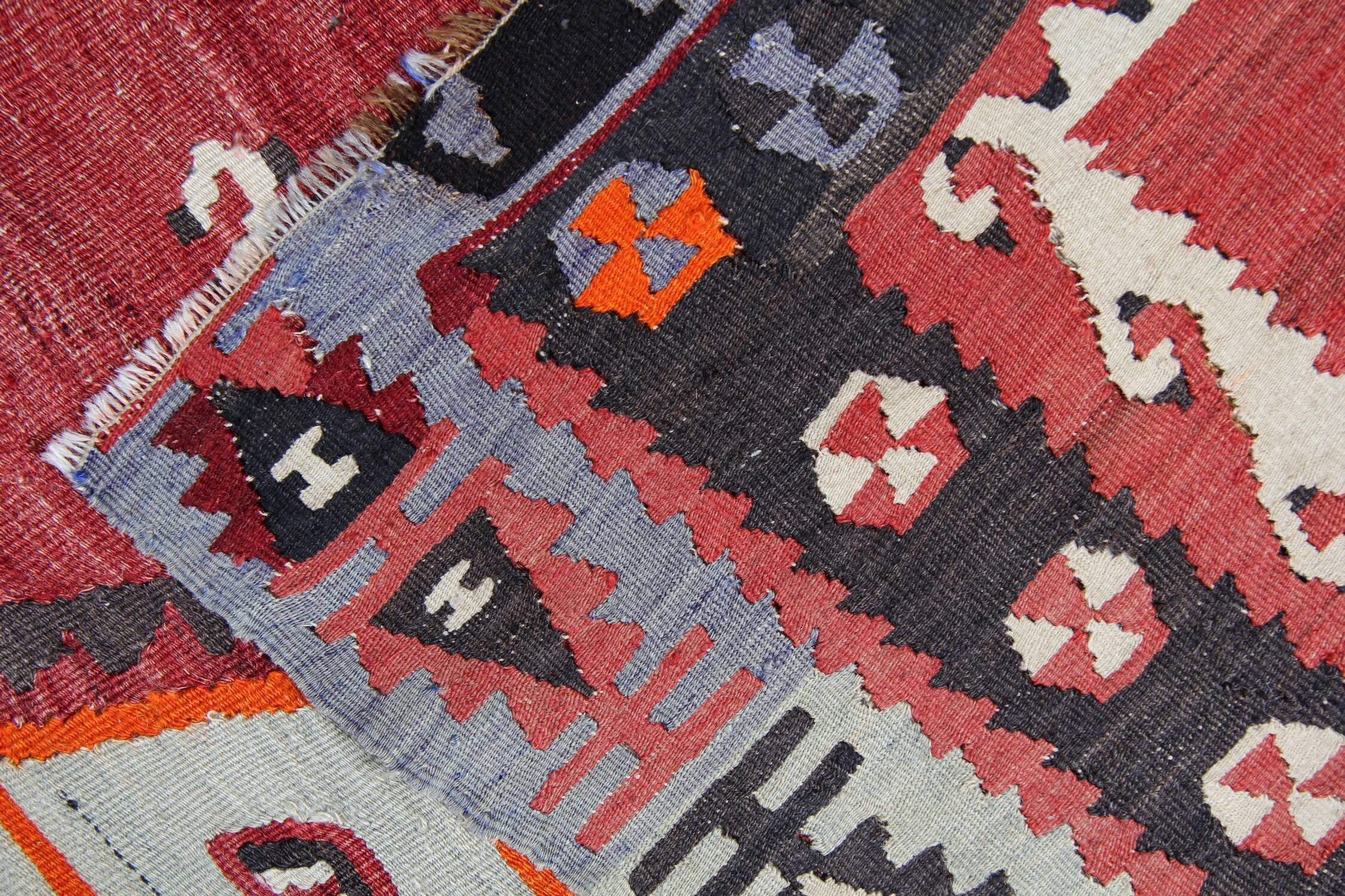Antique turkish carpet 245x350cm