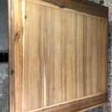 Bistro table in wood black foot and raw top