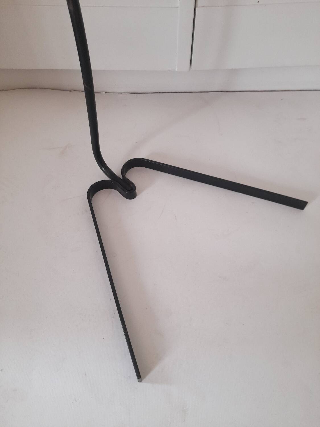 Small side table lily pad by Salterini