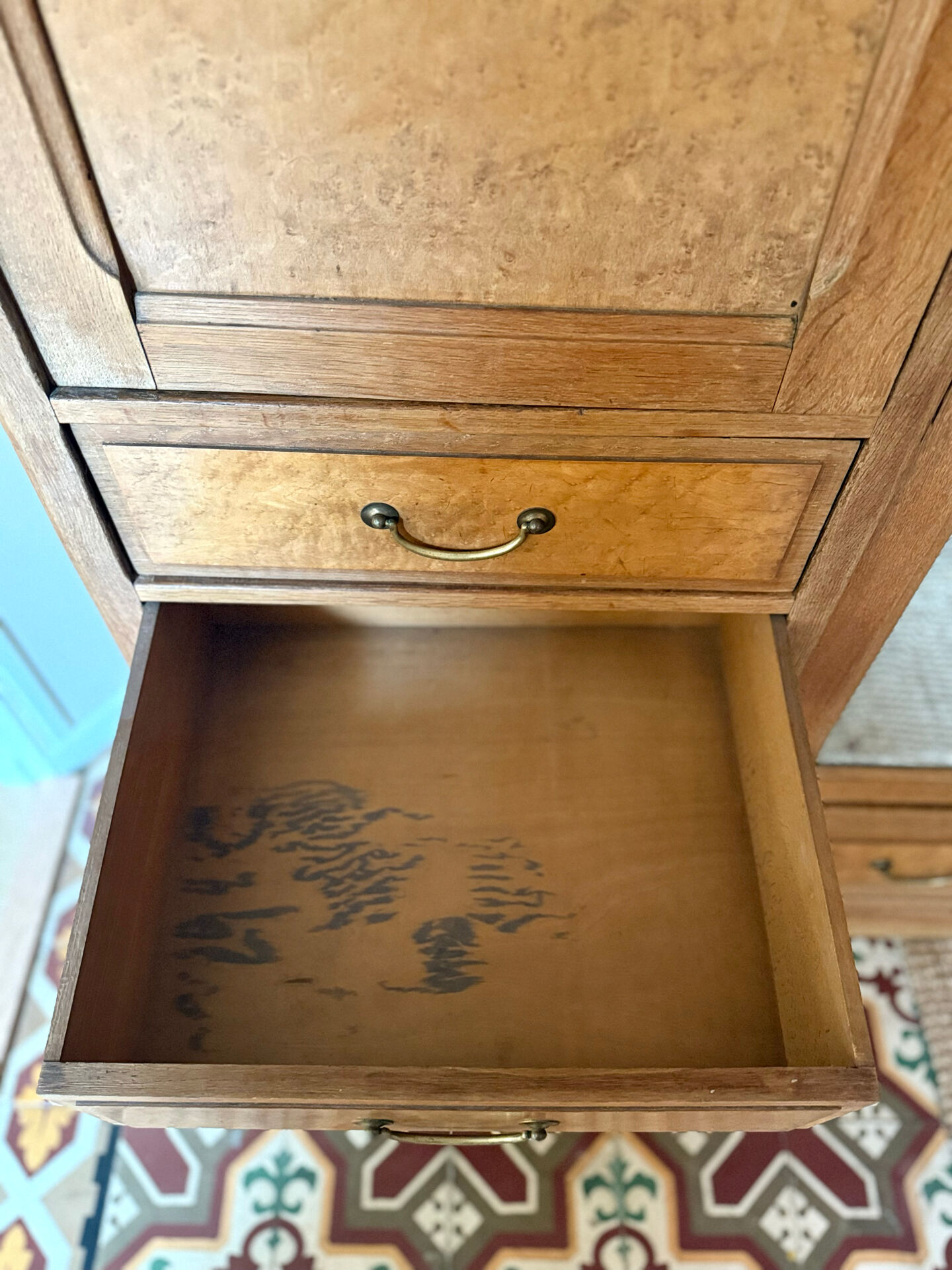 Armoire d’hôtel