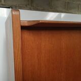 Wardrobe compass feet