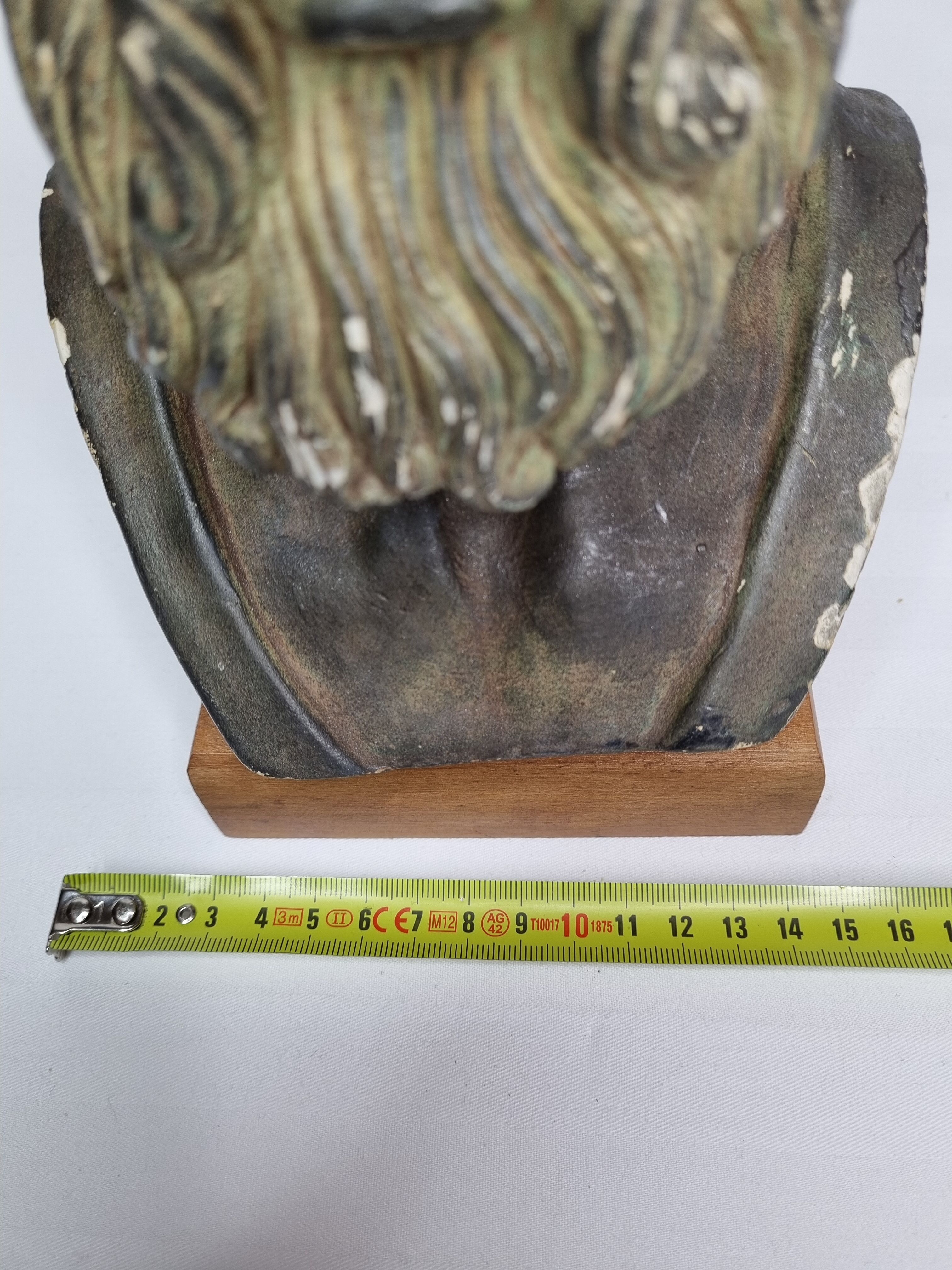 Buste d'Hippocrate en plâtre à l'imitation du bronze, 27 cm