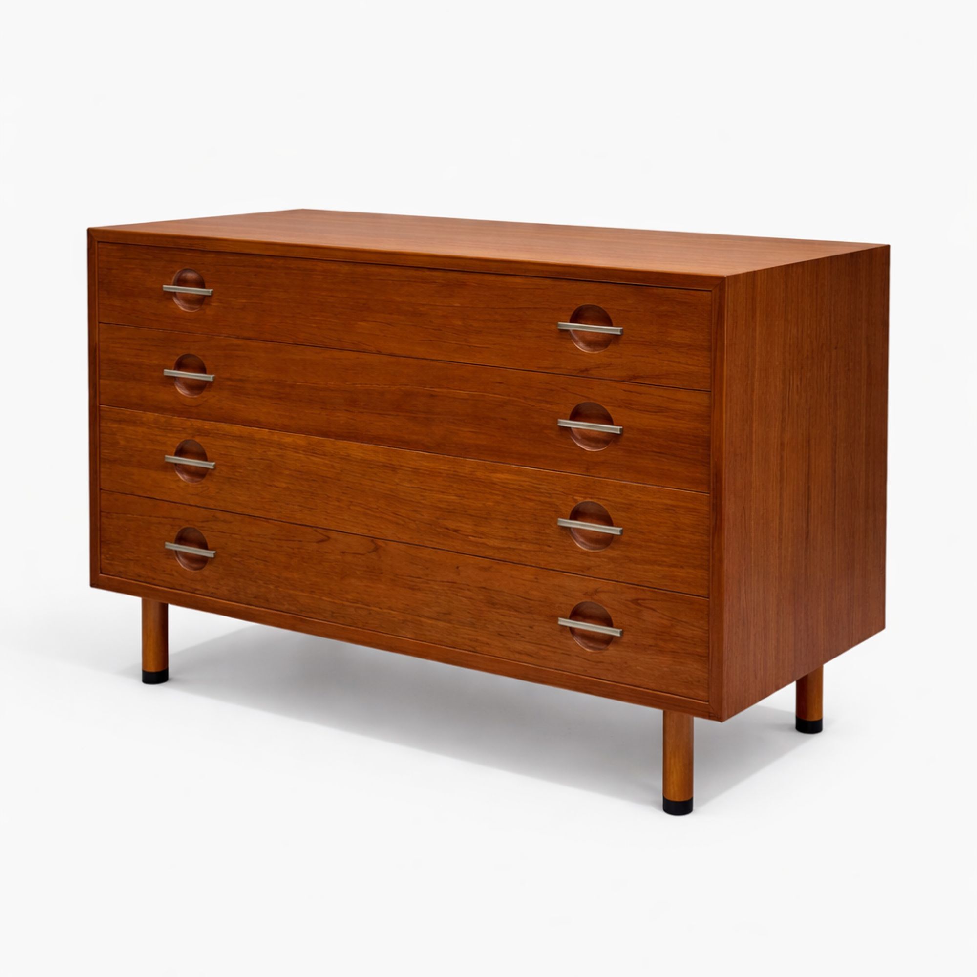 Commode mod RY250 par Hans J. Wegner