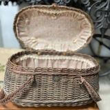 Bressan basket in old wicker, with handles and closure