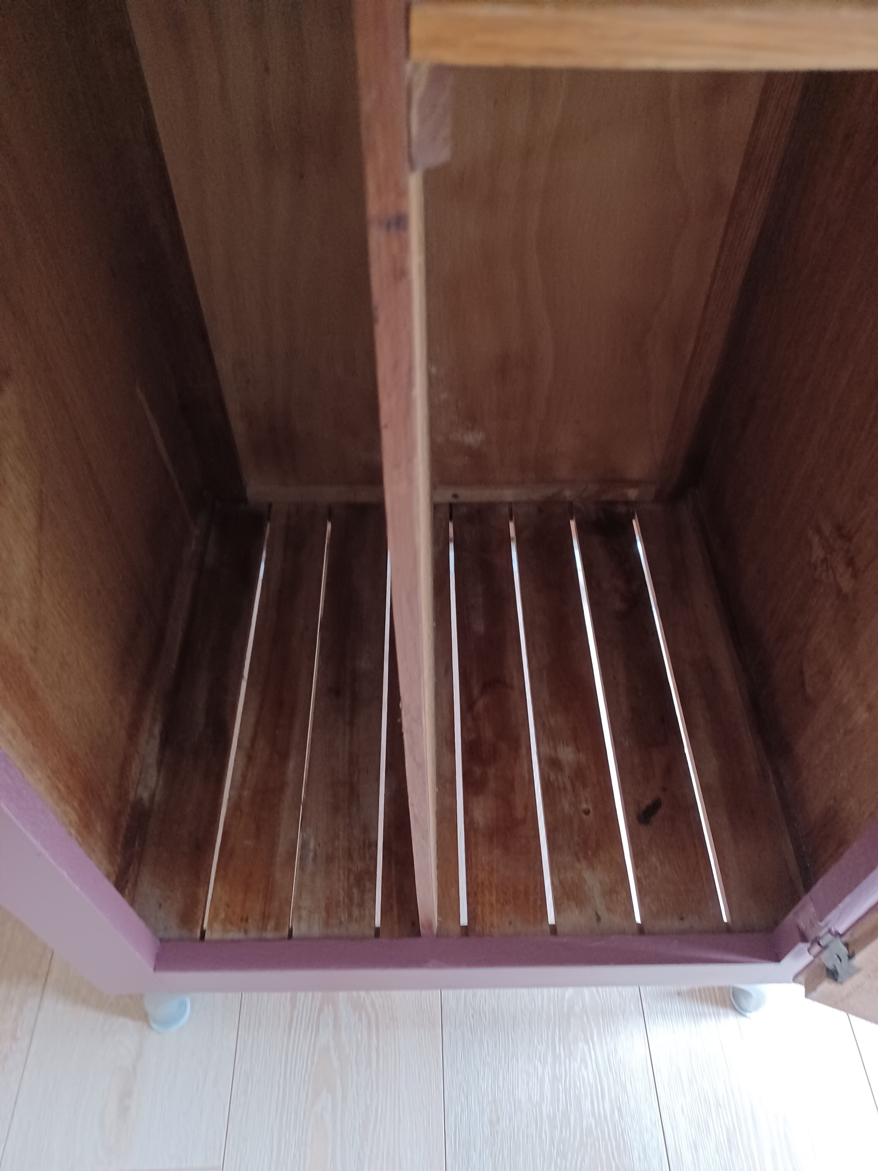 Vintage boarding cabinet