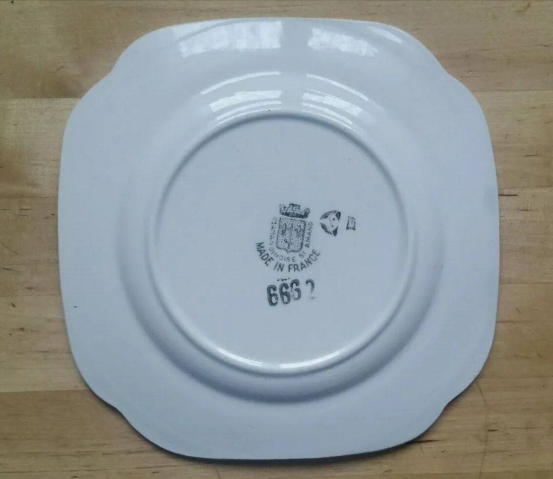 Pair of plates Flowers Saint Amand