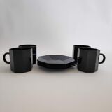 Set of 4 coffee cups and their black saucers Octime Arcoroc