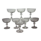 8 champagne coupes in fine crystal from the late 19th to early 20th century.