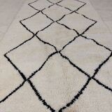 Handmade moroccan berber rug 207 x 97 cm