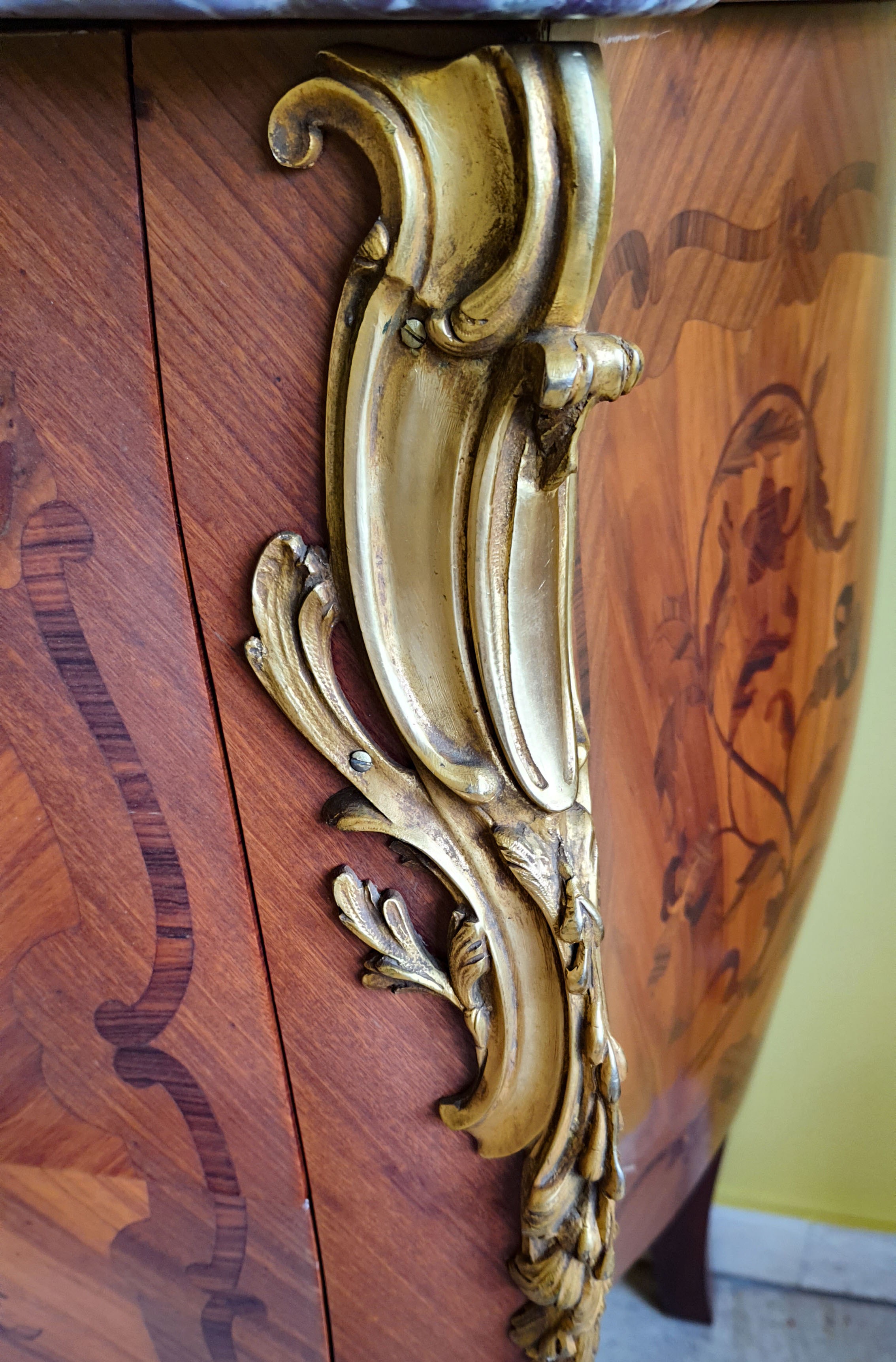 Louis XV chest of drawers marquetry and purple breccia marble