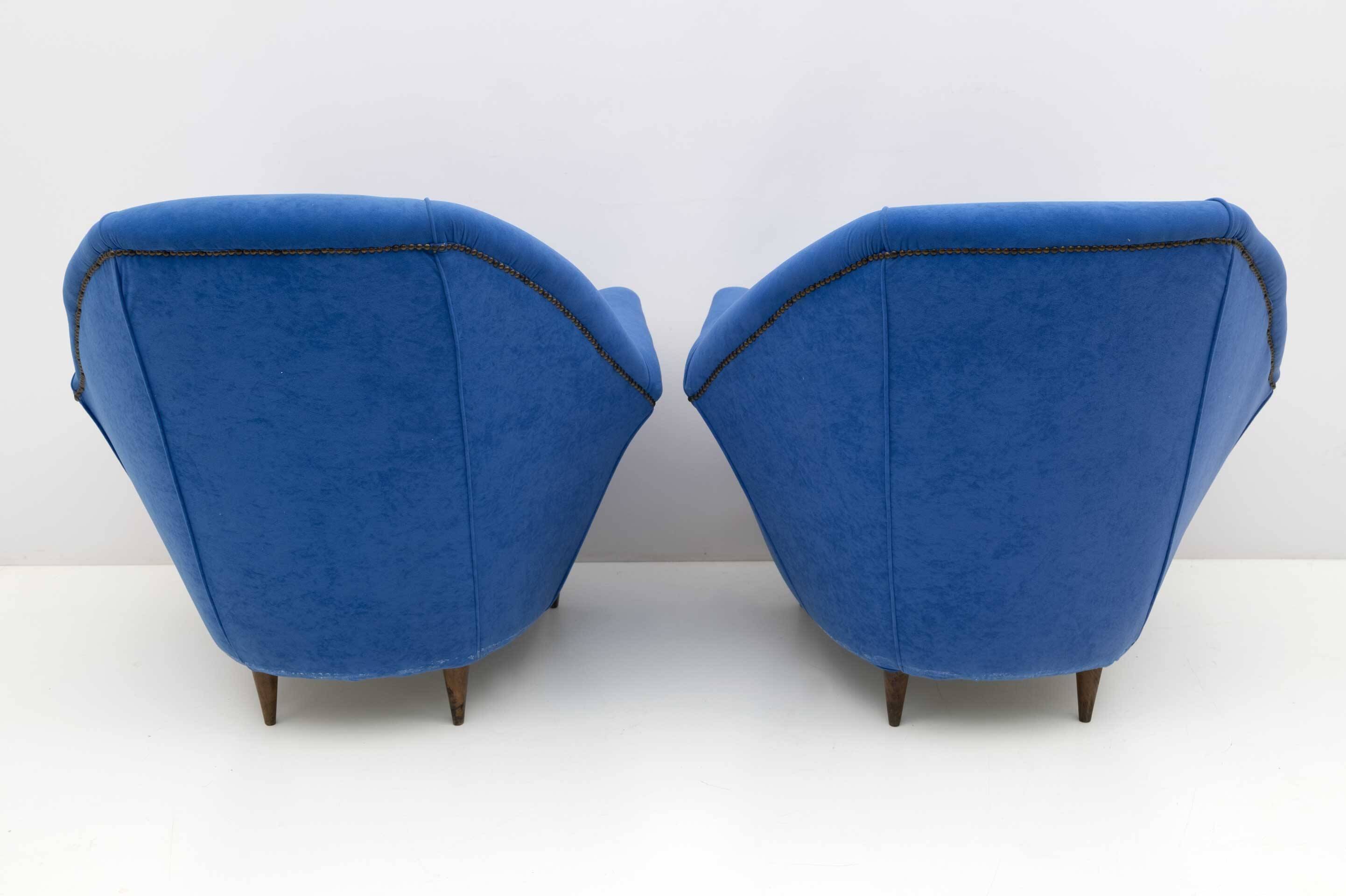 Pair of Ico Parisi MidCentury Modern Italian Armchairs for Ariberto Colombo