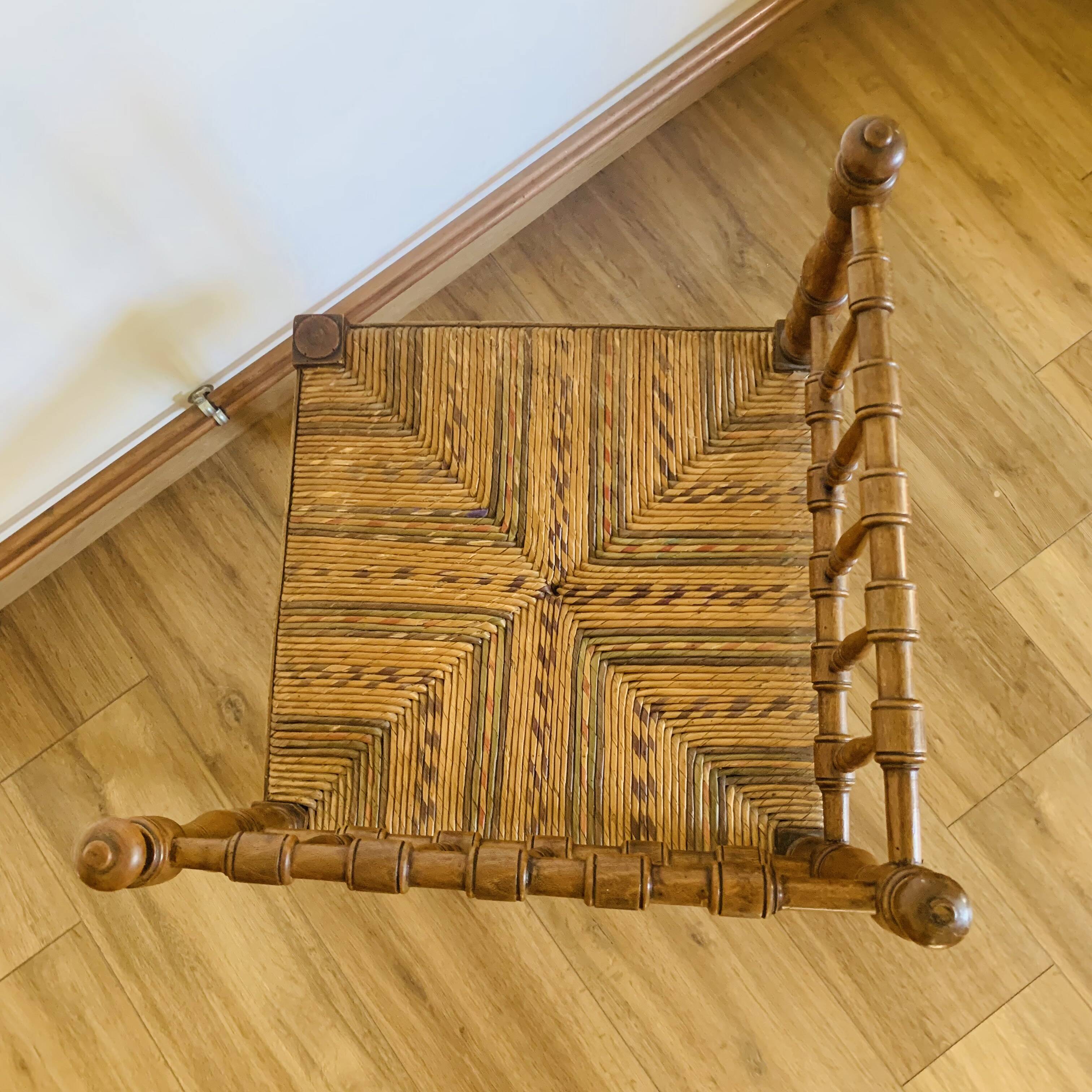Corner chair
