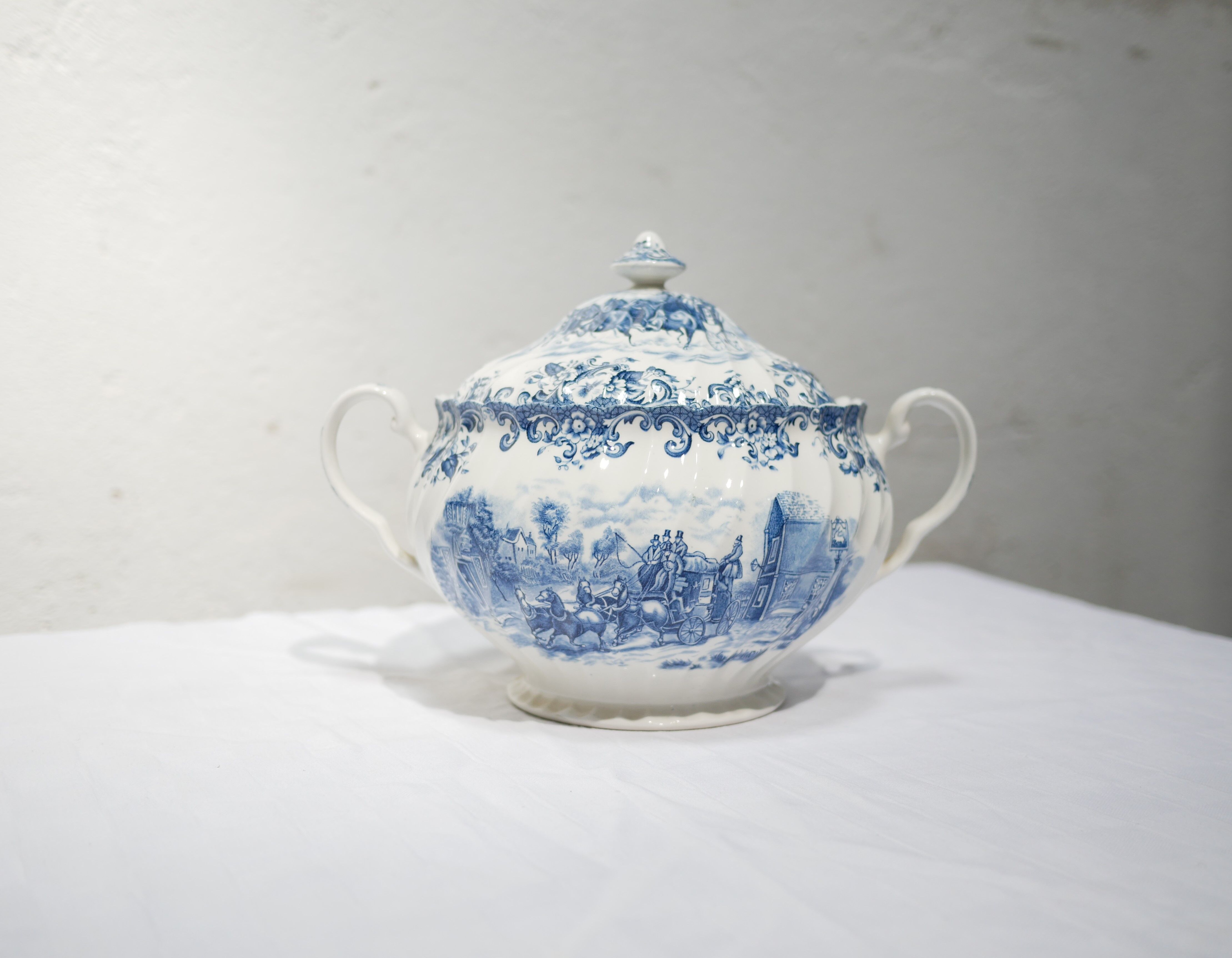 Vintage tureen by Johnson Bros, made in England