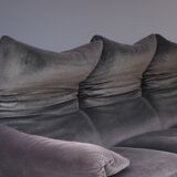 3-seater model Maralunga sofa by Vico Magistretti, Cassina