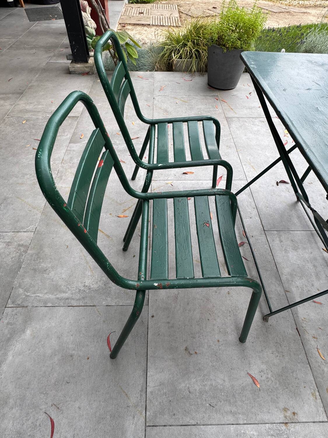 Metal garden furniture