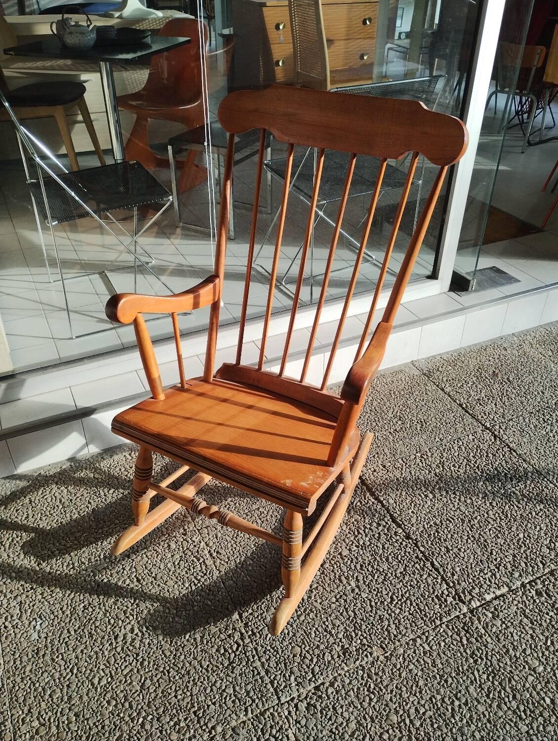 Rocking chair