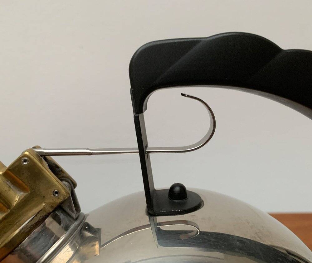 Postmodern Italian kettle by Richard Sapper for Alessi