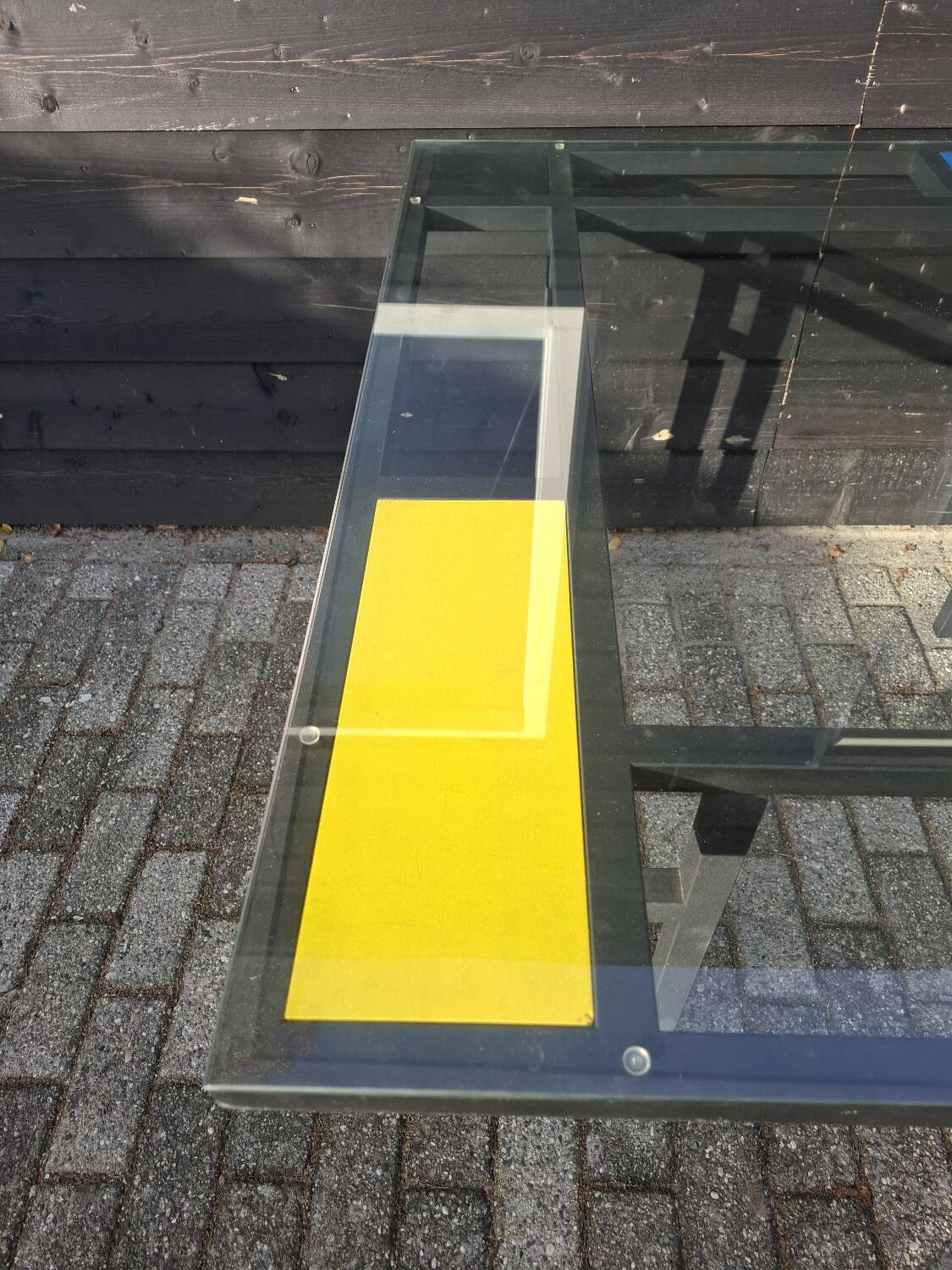 Vintage postmodern dinertable