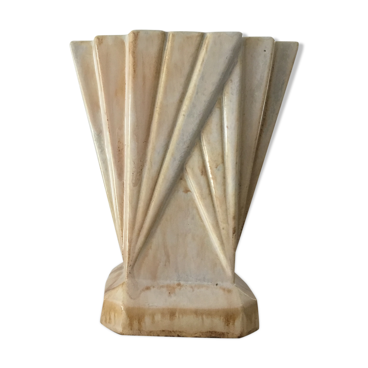 Ceramic vase