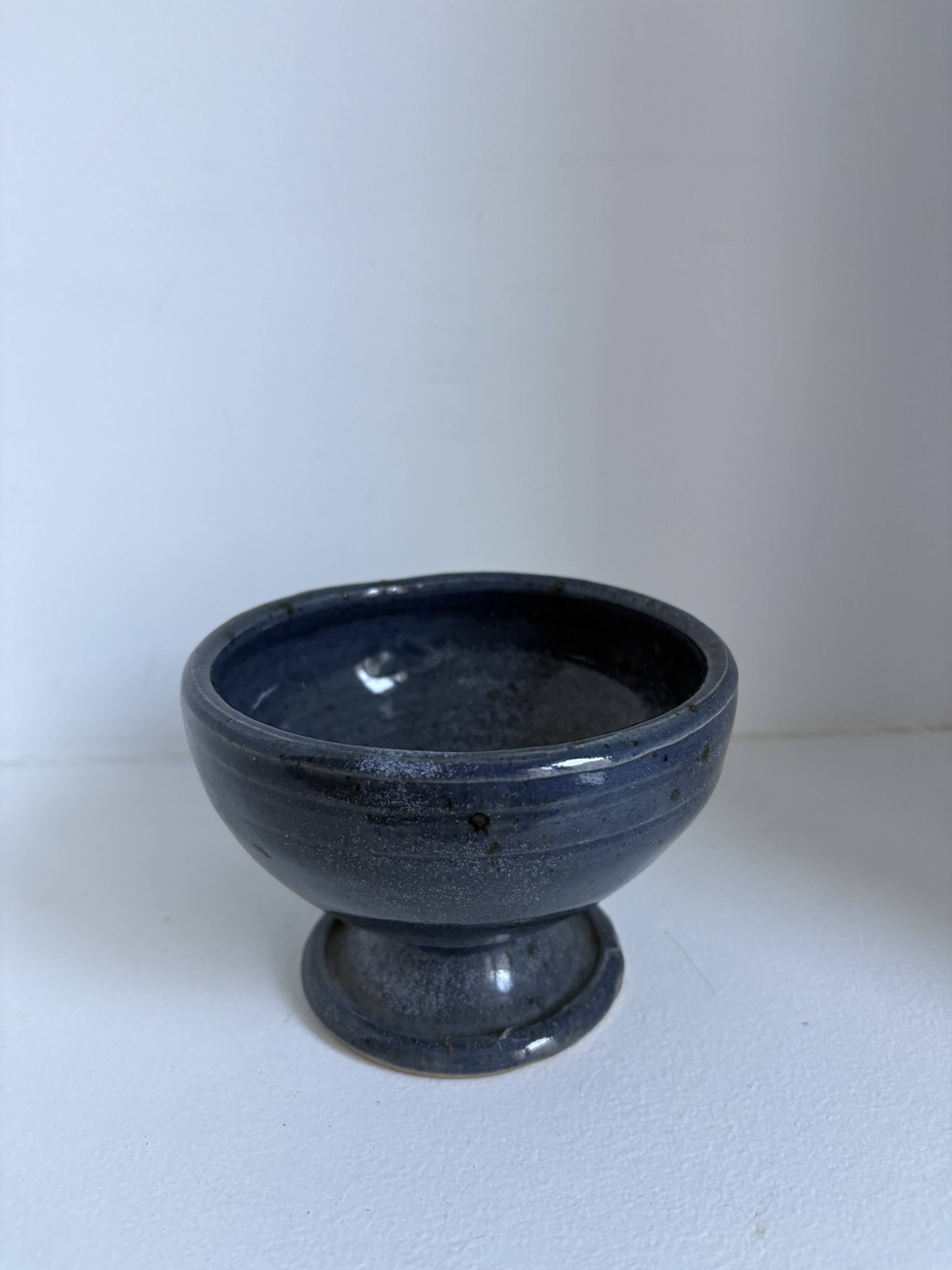 Set of 12 decorative items