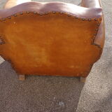 Moutache leather club chair