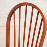 Série de 4 chaises scandinaves à dossier baton 1960