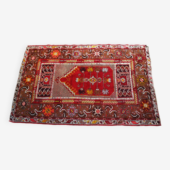 Kirsehir prayer rug, Anatolia, Turkey.