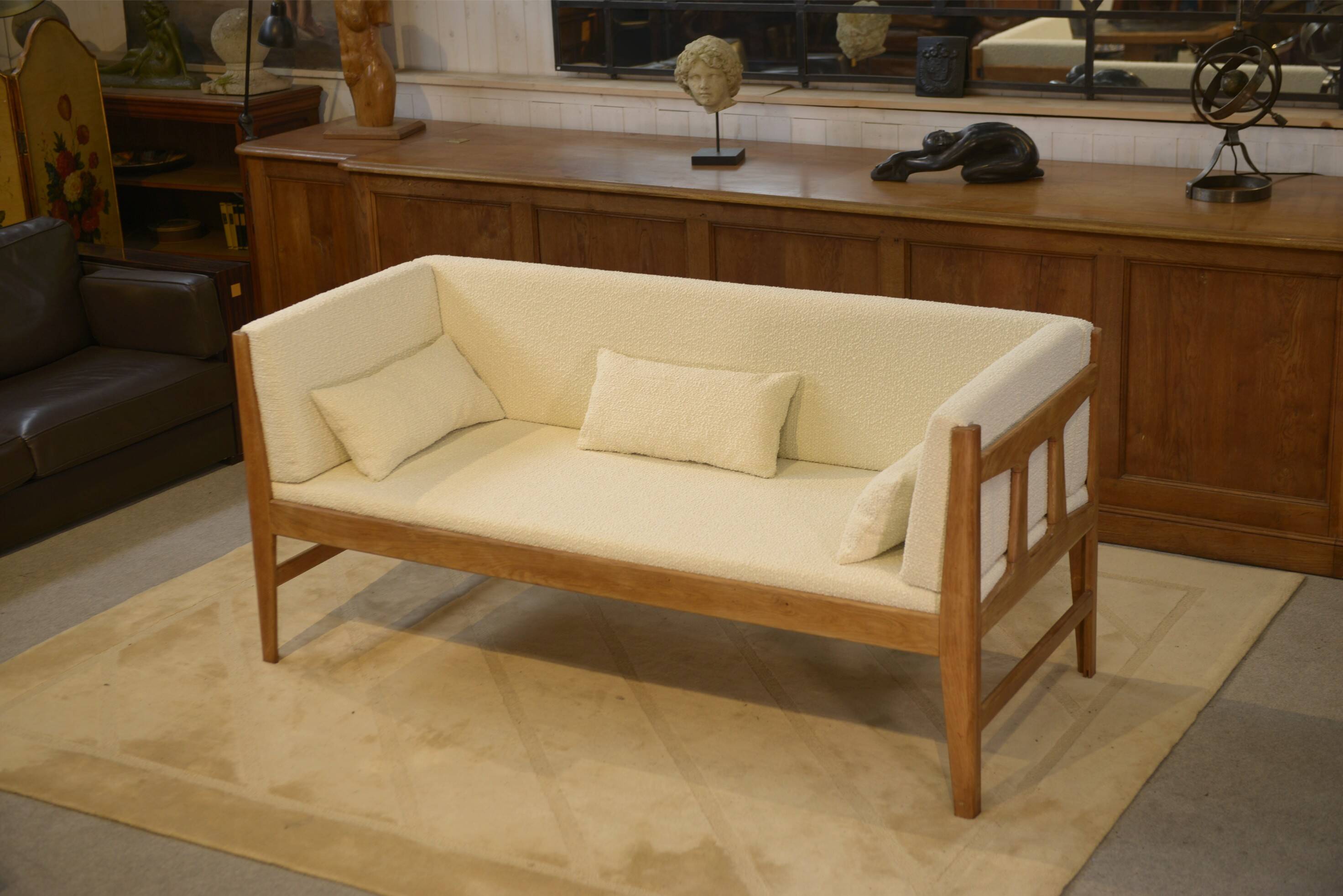 Oak canapé with ecru loops by Guillerme and Chambron for Votre Maison 1960s