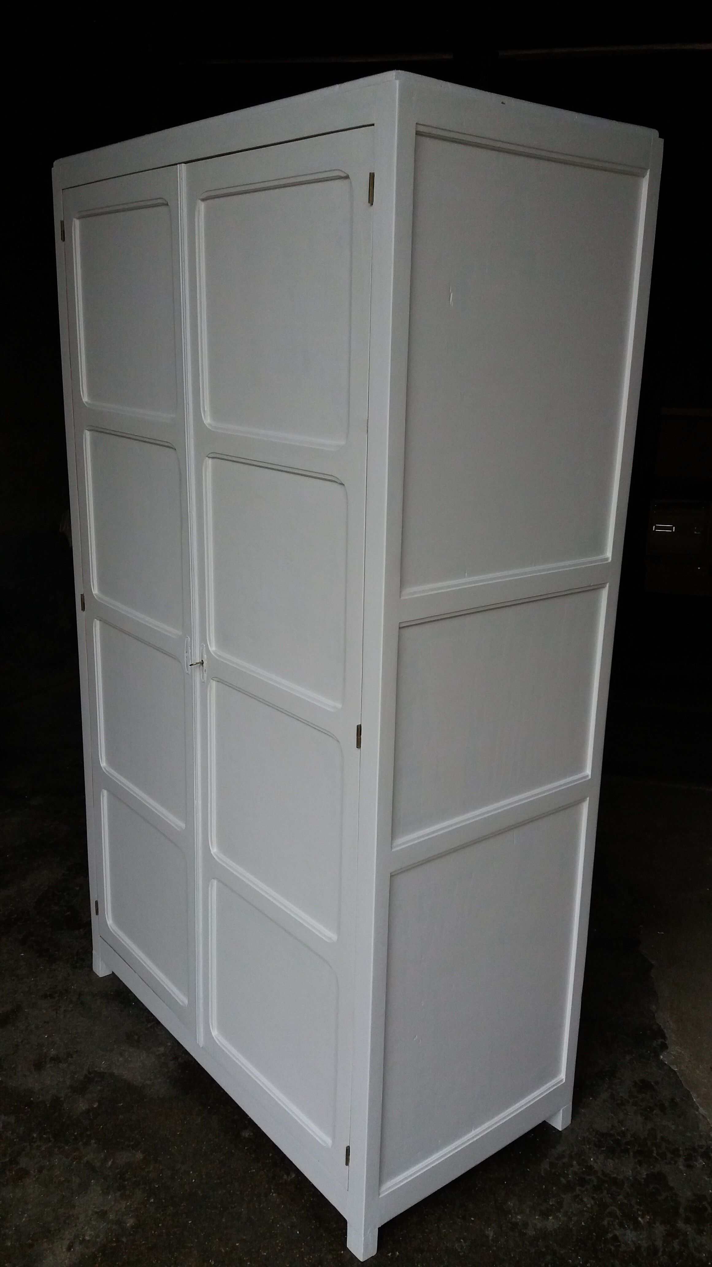 Armoire parisienne
