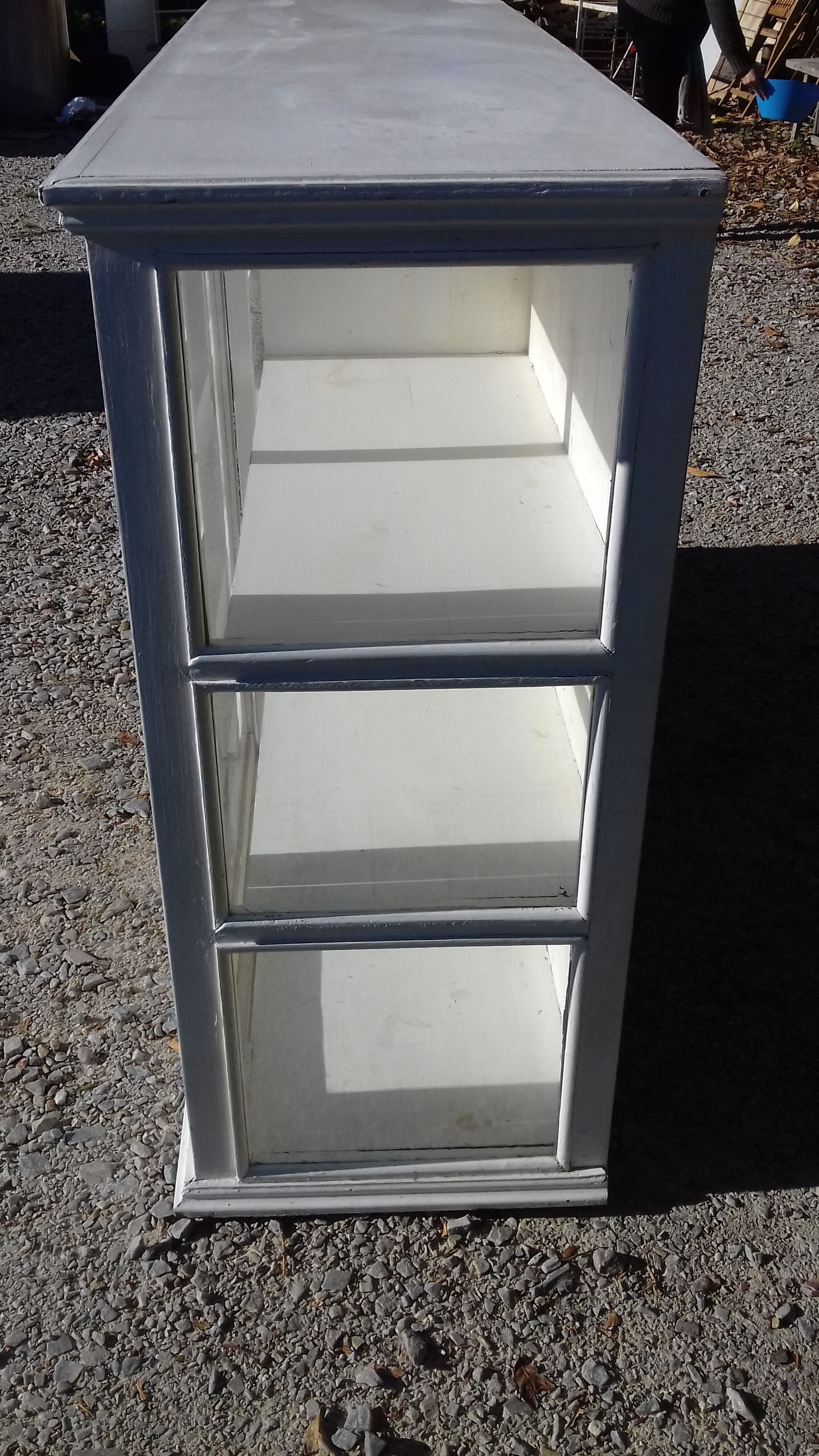 Showcase 2 doors sliding white