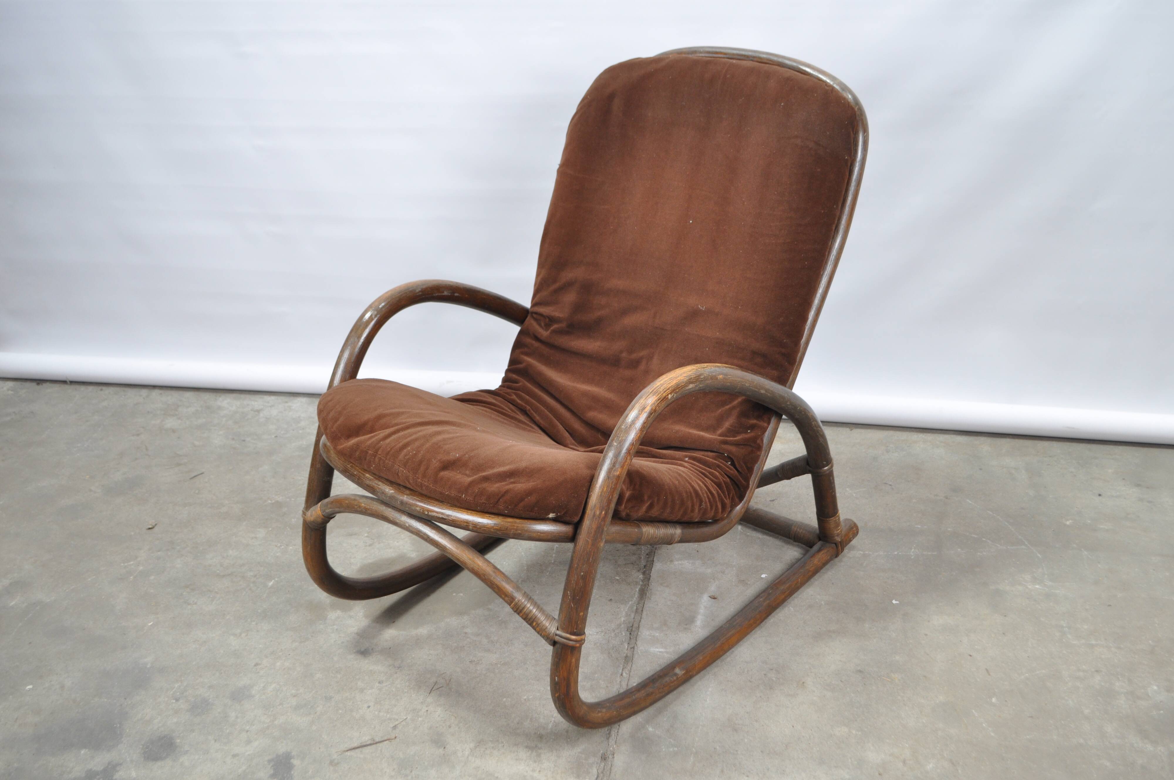 Fauteuil à bascule en rotin