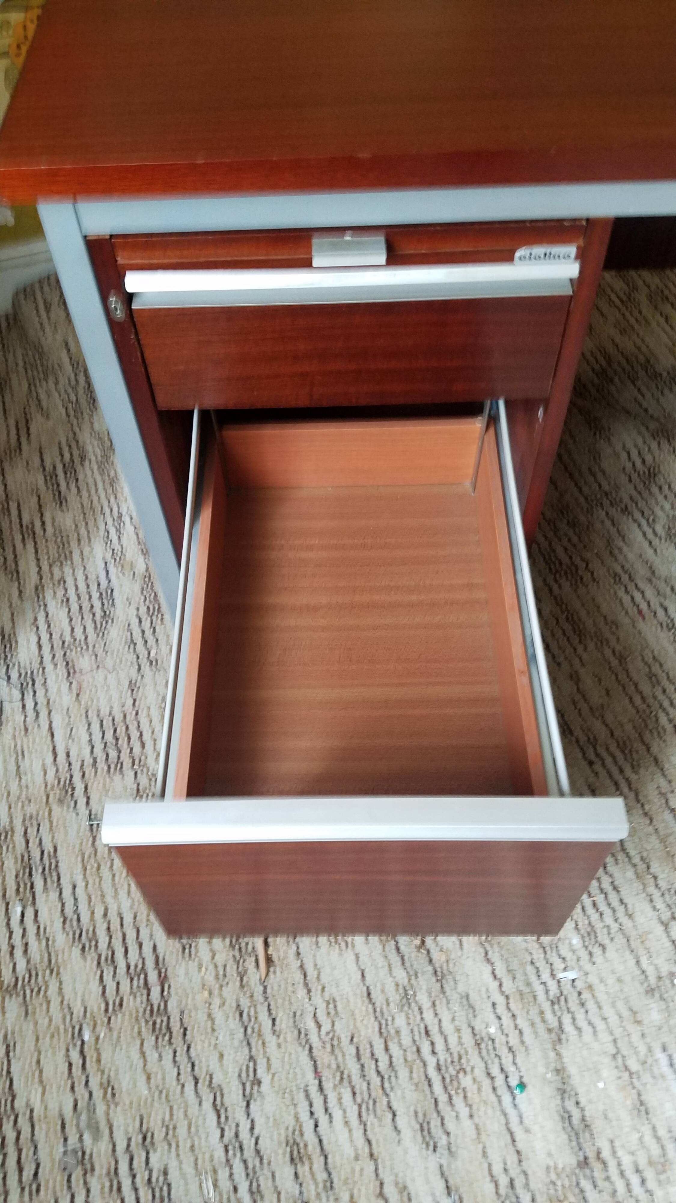 Office Ciolinodes 70s