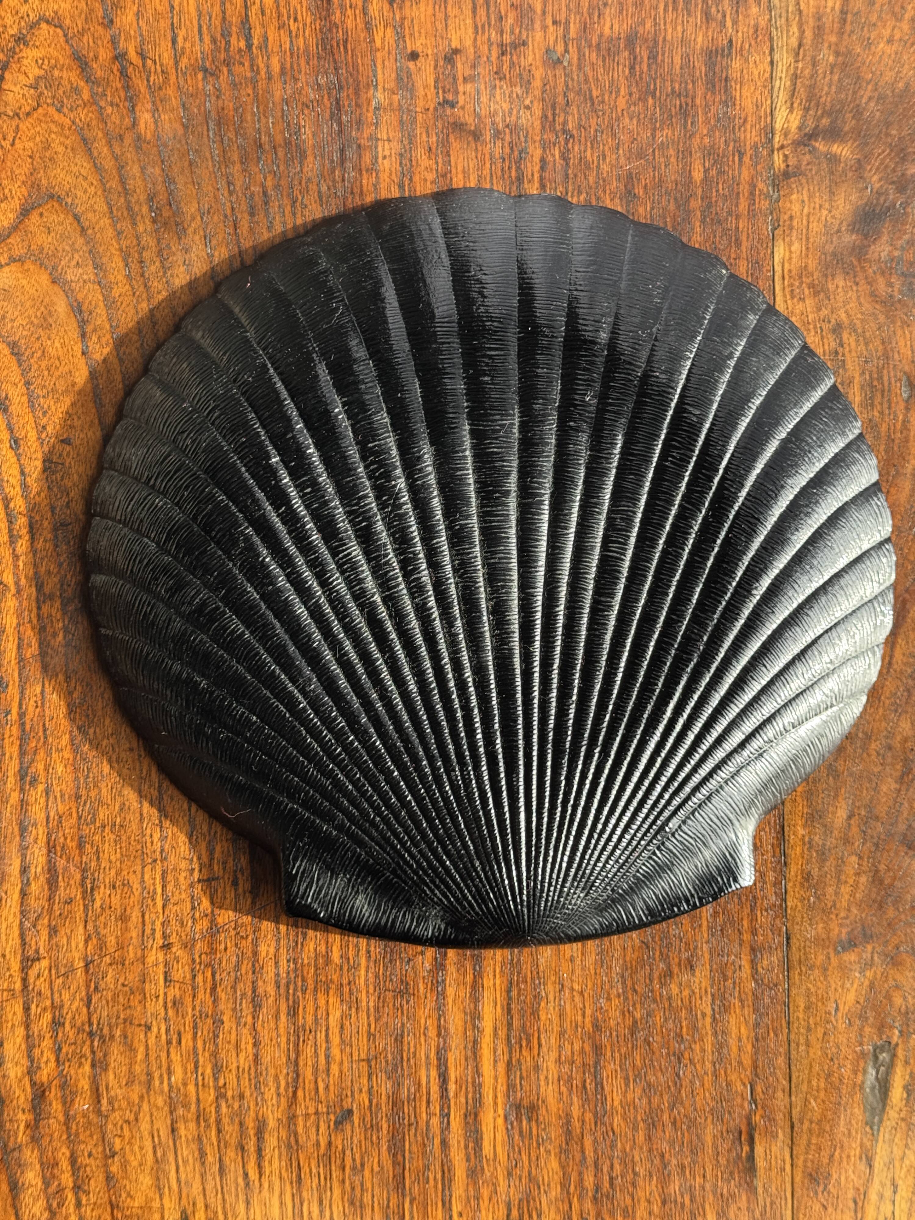 Pair of vintage black glass shell dishes D32 and D26