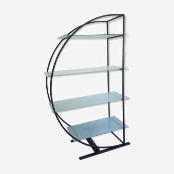 Shelf on glass and metal legs