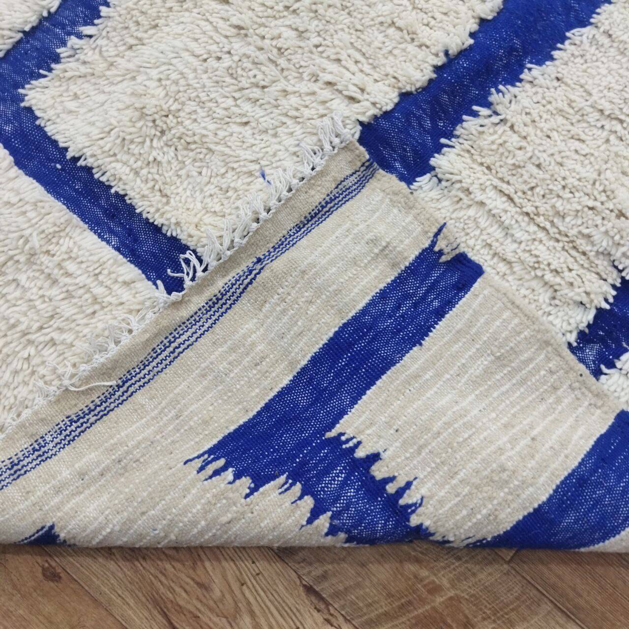 Azilal vintage rug 310x200 cm - Blue geometric patterns