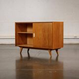 Jiroutek sliding doors buffet