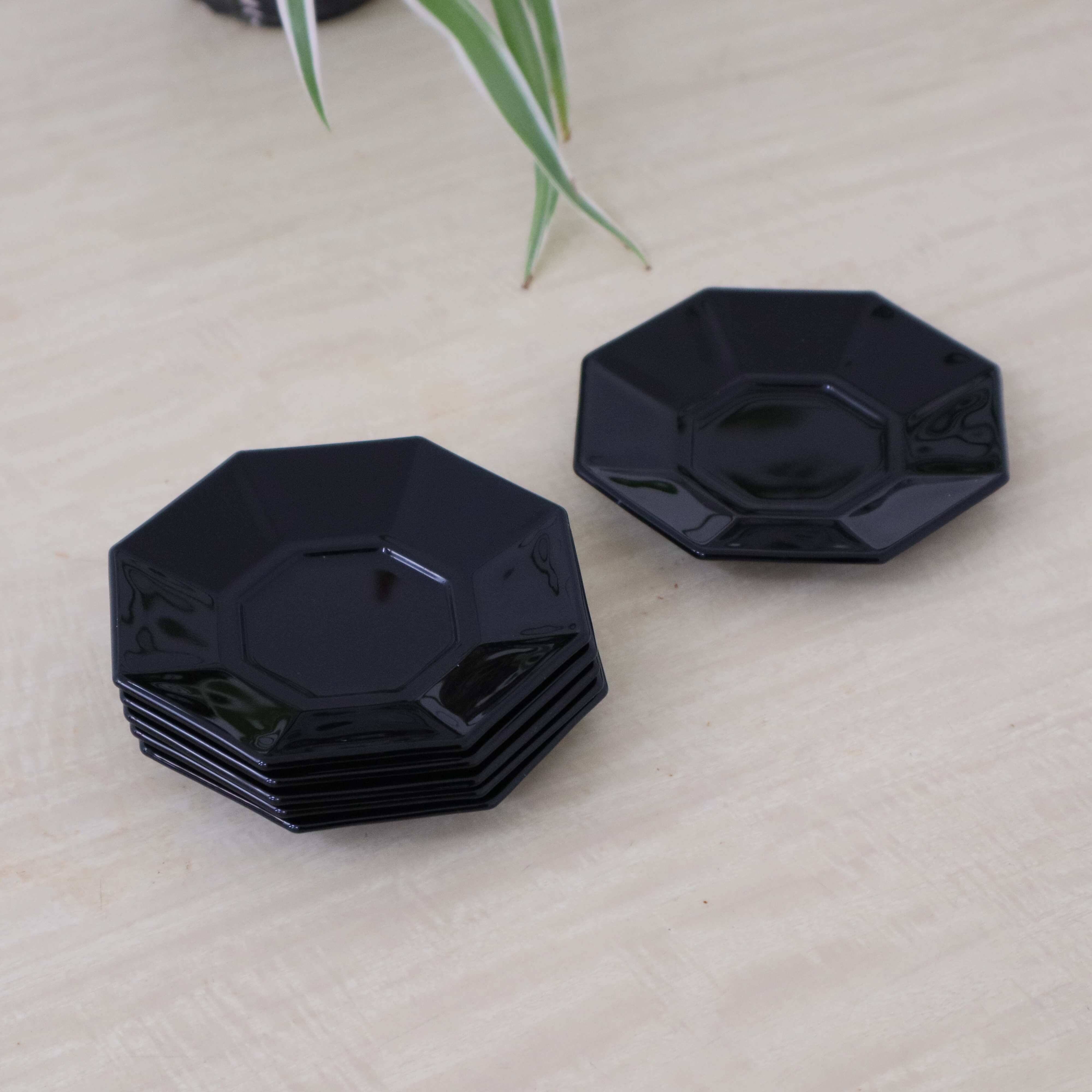 6 "Octime" black Arcoroc saucers