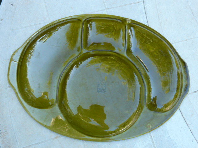 Artichoke dish or presentation dish in green Gien earthenware slip