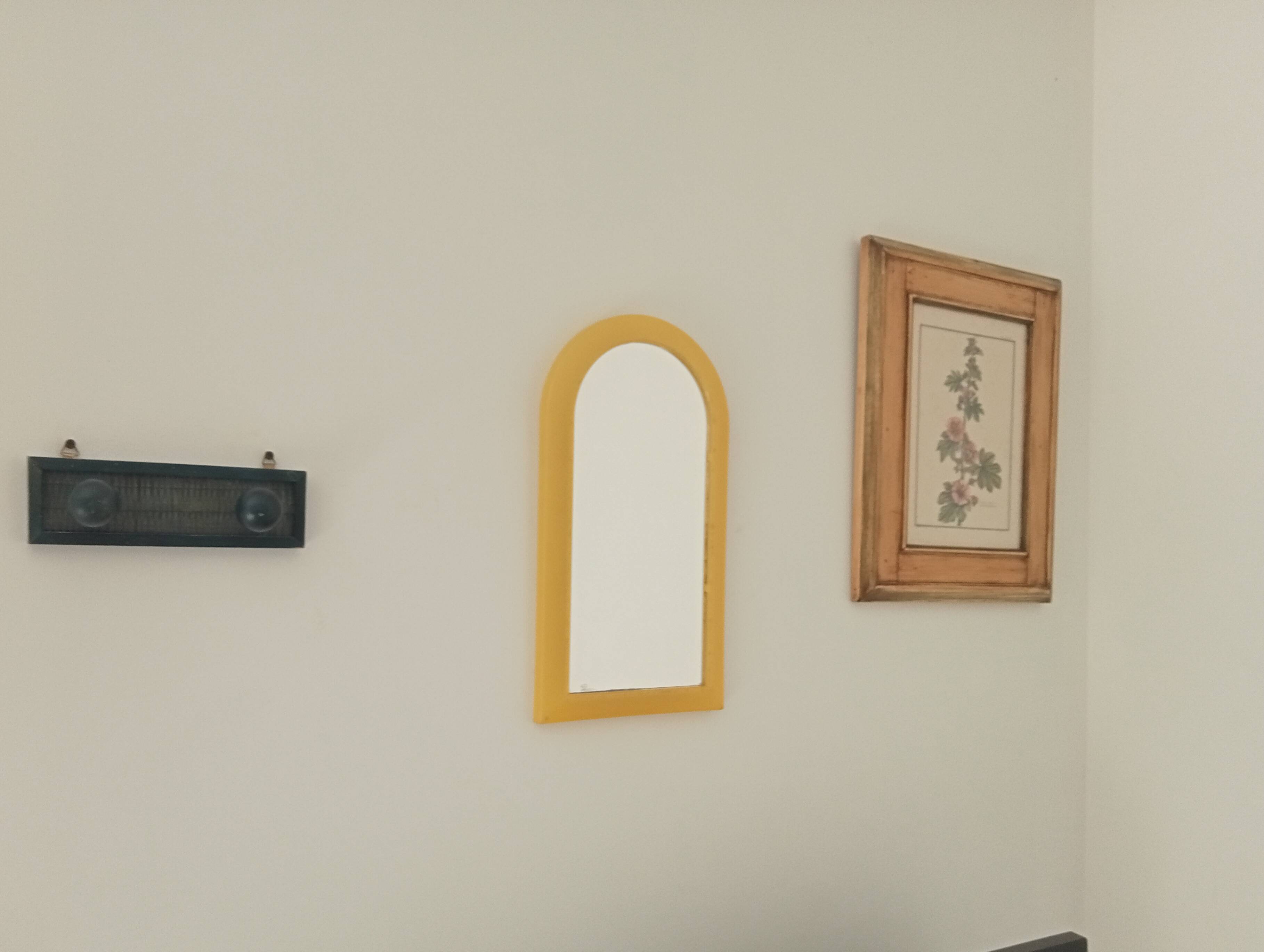 Vintage 80s arch mirror in rigid plastic 44*24cm