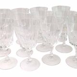 Set de 12 verres à vin cristal taillé