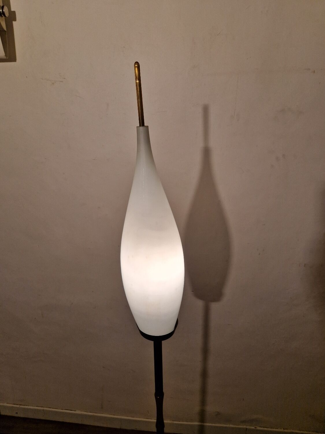 Lampadaire vintage opaline 1960